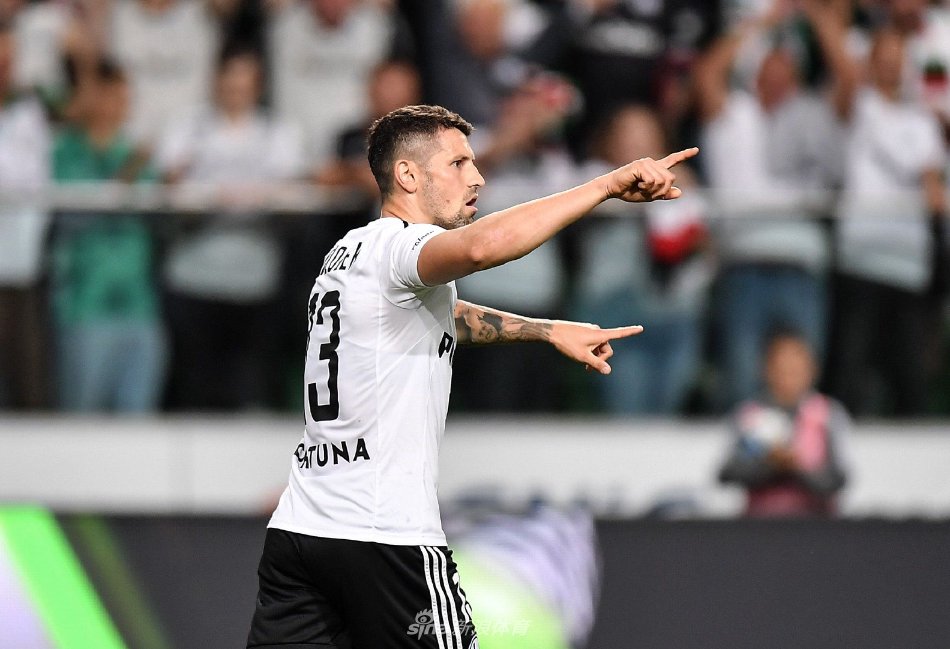 和媒体带来 和媒体带来