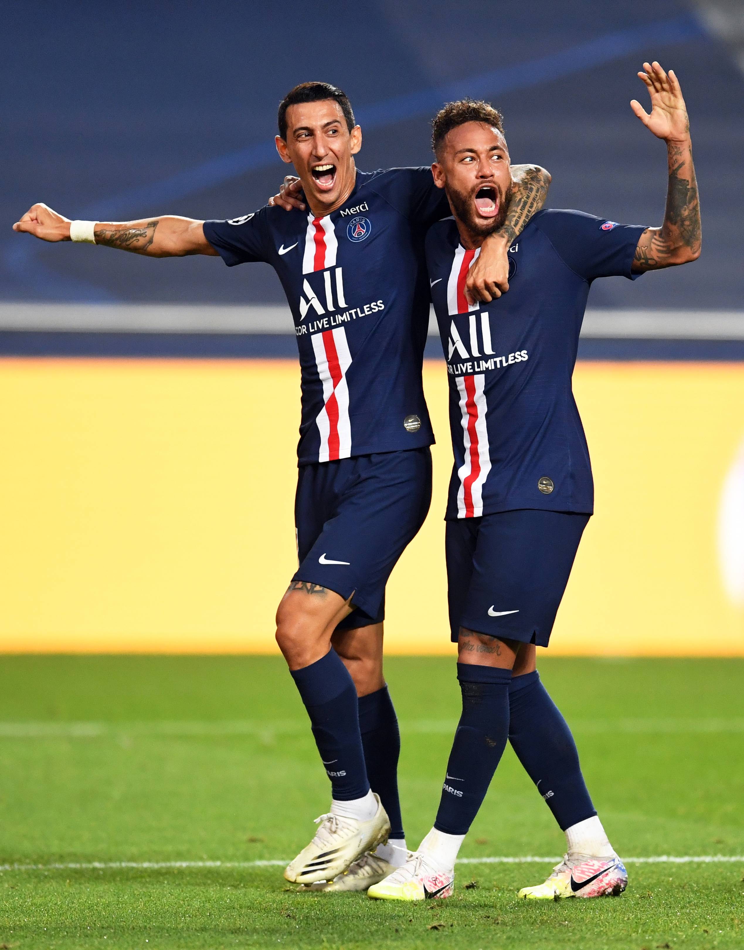 俱乐部争相 俱乐部争相